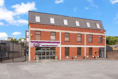 /international/ie/26-29-old-kilmainham-dublin-8-dublin-210109678766/