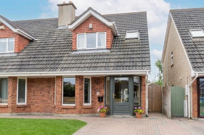 /international/ie/18-orchard-close-plus-attic-conversion-donabate-dublin-210109679401/