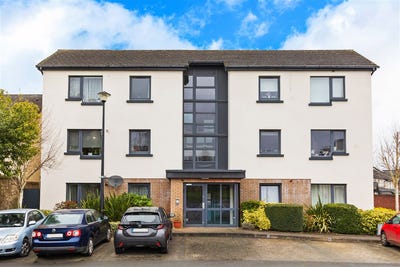 /international/ie/apartment-12-churchfields-ashbourne-meath-210109685738/