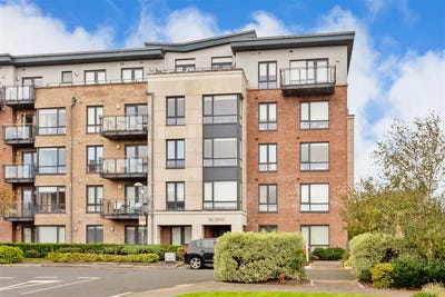/international/ie/ely-hall-hazelbrook-square-churchtown-dublin-14-cork-210109686097/