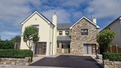 /international/ie/21-hillcrest-claremorris-mayo-210109686891/