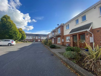 /international/ie/rochford-park-kill-donegal-210119651668/