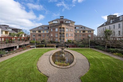 /international/ie/apartment-30-house-12-linden-square-grove-avenue-blackrock-louth-210110053037/