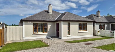 /international/ie/12-shannon-haven-carrick-on-shannon-roscommon-210109676747/
