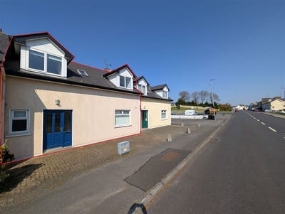 /international/ie/2-chapel-row-swinford-mayo-210109678930/