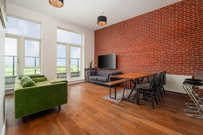 /international/ie/52-sycamore-house-the-coast-dublin-13-dublin-210109685623/