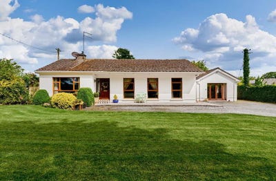/international/ie/curraghtown-navan-meath-210109677522/