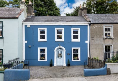 /international/ie/9-abbey-street-howth-dublin-210110053071/