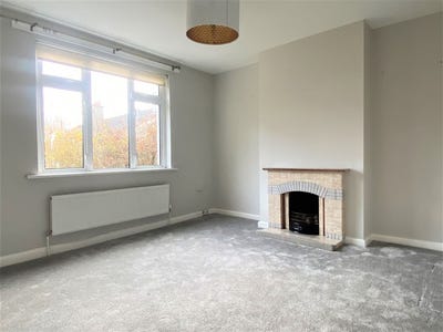/international/ie/47-glenard-crescent-salthill-galway-210119619300/