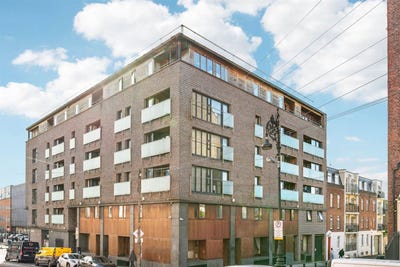 /international/ie/4-henrietta-hall-43-45-bolton-street-dublin-1-dublin-210110360499/