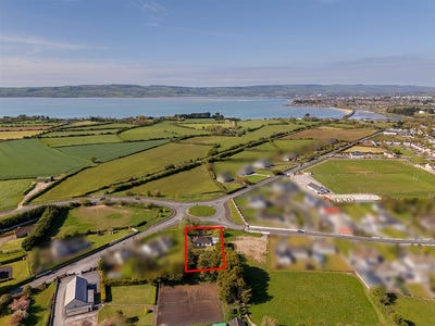 /international/ie/crossroads-garrynageragh-dungarvan-waterford-210109673704/