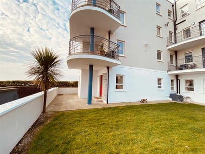 /international/ie/1-marine-court-main-street-blackrock-louth-210109681063/
