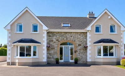 /international/ie/lios-na-coille-keadue-road-leitrim-village-leitrim-210109681909/