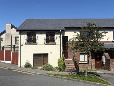 /international/ie/7-slade-castle-heights-saggart-dublin-210109673094/