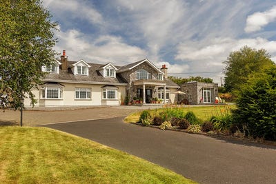 /international/ie/glebe-house-clonea-lower-dungarvan-waterford-210119619263/