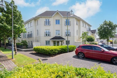/international/ie/39-leslie-s-arch-old-quarter-ballincollig-cork-210109675164/