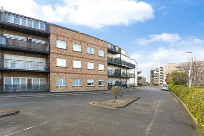 /international/ie/70-carrigmore-crescent-citywest-dublin-210119933082/