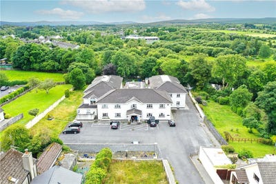 /international/ie/oughterard-manor-camp-street-oughterard-galway-210109679661/