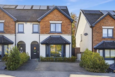 /international/ie/48-stonebridge-ratoath-meath-210109680585/