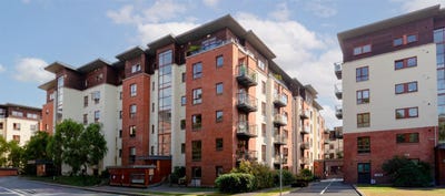 /international/ie/175-temple-court-northwood-dublin-9-dublin-210109858966/
