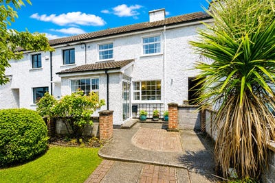 /international/ie/17-casement-villas-dun-laoghaire-dublin-210119784717/