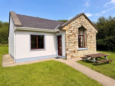 /international/ie/no-9-lakeside-cottage-drumcong-drumshanbo-leitrim-210109670237/