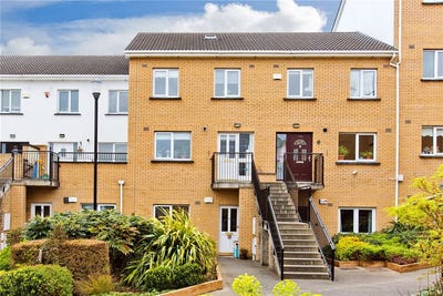 /international/ie/50-ballyowen-hall-lucan-dublin-210109784359/
