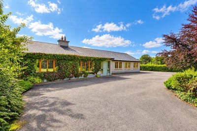 /international/ie/hill-of-ward-athboy-meath-210119933084/