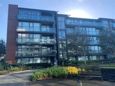 /international/ie/apartment-23-larkspur-hall-levmoss-park-dublin-18-dublin-210109686273/