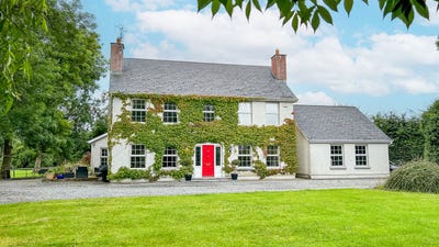 /international/ie/grangehill-clara-kilkenny-210109677137/