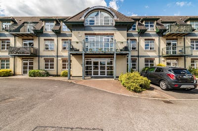 /international/ie/61-the-avenue-abbeylands-clane-kildare-210109684431/