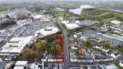 /international/ie/newtown-castlebar-donegal-210109676014/