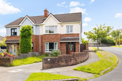 /international/ie/15-hawthorn-park-swords-dublin-210109678923/