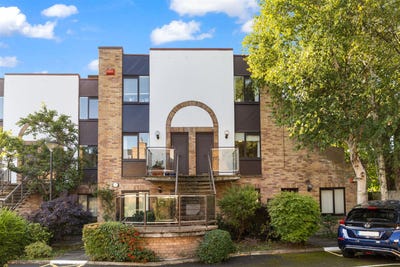 /international/ie/apartment-104-the-elms-mount-merrion-aveune-blackrock-louth-210110205589/