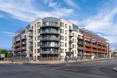 /international/ie/65-westend-gate-dublin-24-dublin-210109672760/
