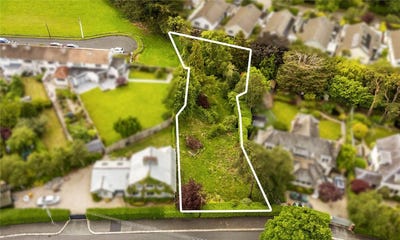 /international/ie/site-at-foxbrook-gordon-avenue-dublin-18-dublin-210109684290/