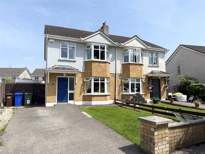 /international/ie/37-newbury-park-derrinturn-kildare-210109673294/