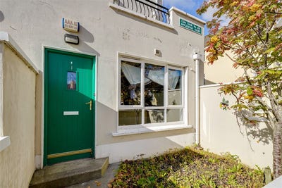 /international/ie/applewood-court-swords-dublin-210109684515/