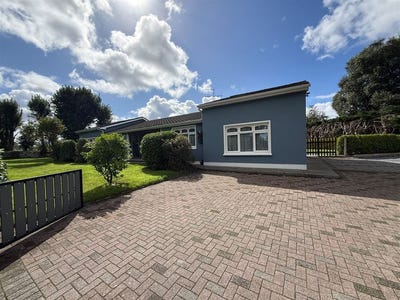 /international/ie/coolgarriv-tralee-road-killarney-kerry-210110093586/