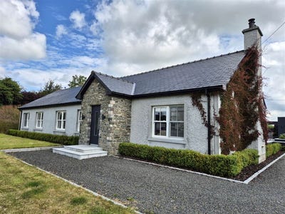 /international/ie/momoney-carrickmacross-monaghan-210110041800/