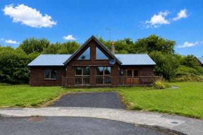 /international/ie/15-drumcoura-lake-resort-drumcoura-ballinamore-leitrim-210119718659/