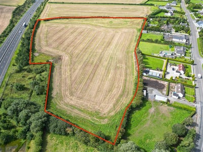 /international/ie/9-acres-skehane-thurles-tipperary-210109670818/