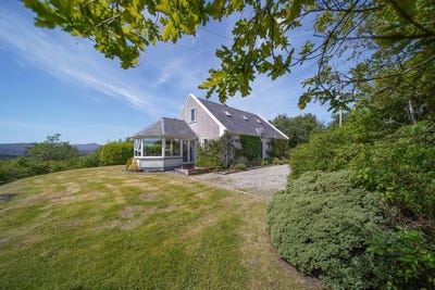 /international/ie/terargus-letterkenny-donegal-210109822129/
