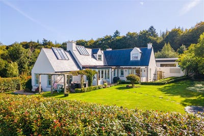/international/ie/an-cnoc-beag-ashford-wicklow-210109683833/