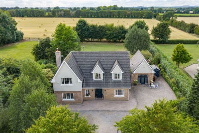 /international/ie/13-dowdingstown-wood-two-mile-house-kildare-210119699096/