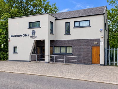 /international/ie/former-financial-services-building-gurteenminogue-murrintown-wexford-210110360507/