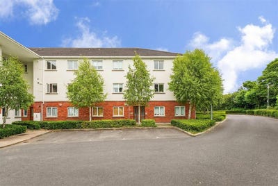 /international/ie/89-esker-manor-lucan-dublin-210110163755/