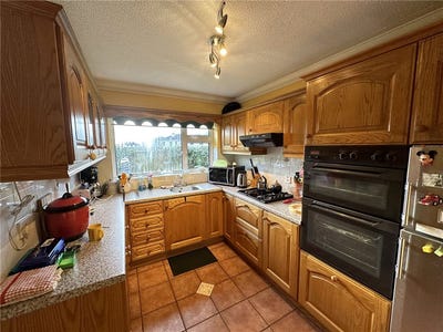 /international/ie/76-portacarron-ballymoneen-road-knocknacarra-galway-210109685816/
