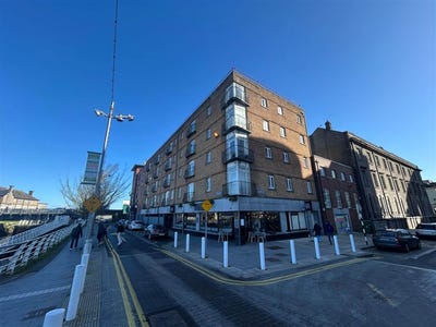 /international/ie/13-bridgewater-court-harvey-quay-limerick-county-limerick-limerick-limerick-210109686399/