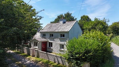 /international/ie/dournane-mooncoin-kilkenny-210109671264/